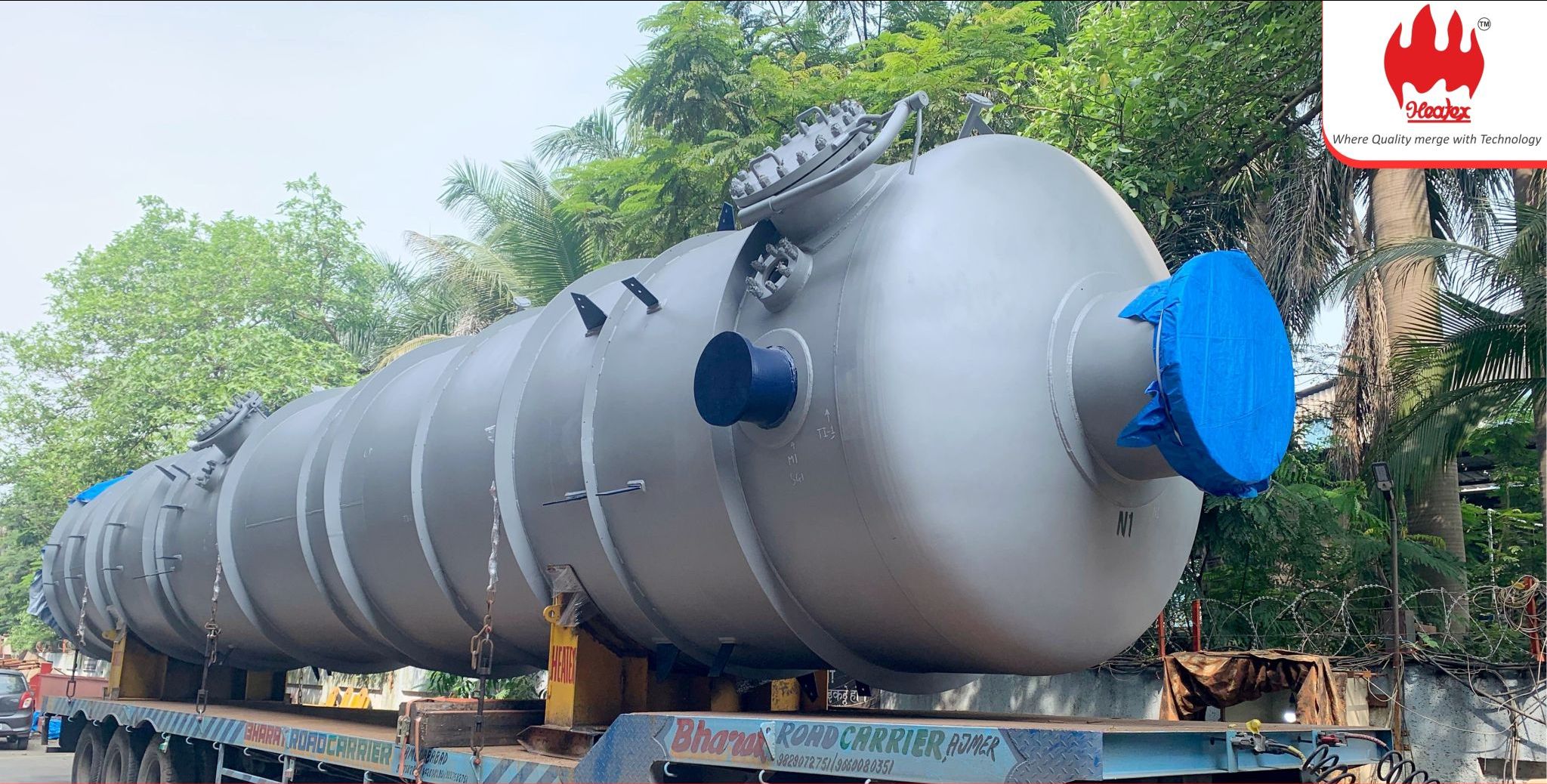 Distillation Column With internals